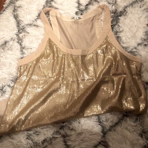 Banana Republic Tops - BANANA REPUBLIC🍌 sequin top!